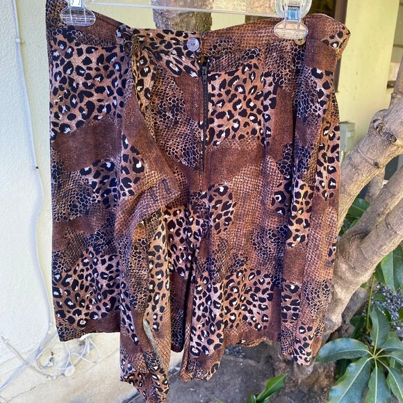 Women's Apostrophe Skort Size Large Animal Print - Picture 5 of 7